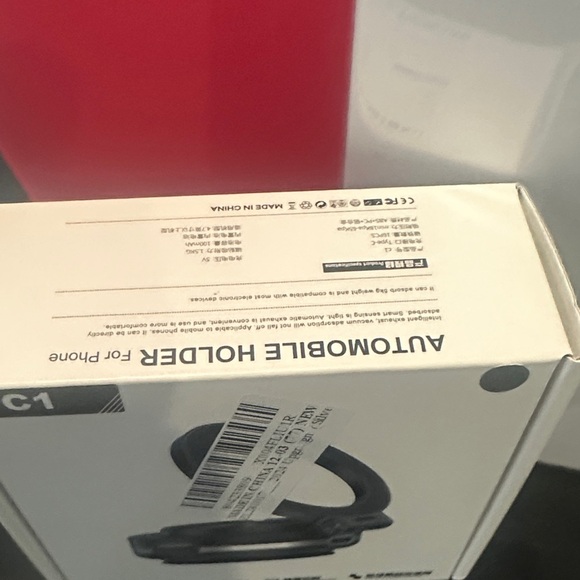 Tablet Keyboard Case and automobile holder for phone. - Picture 3 of 4